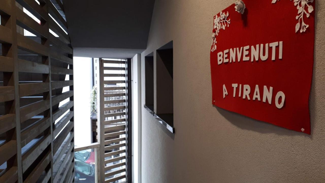 Hotel Bed & Rooms , Corte Rossa -1 Min Walk To Bernina Express Tirano Bagian luar foto