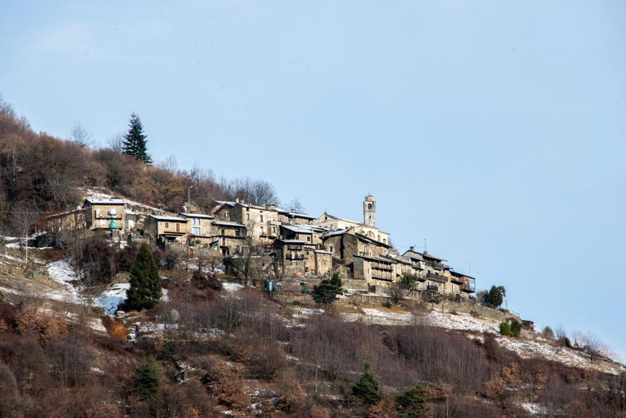 Hotel Bed & Rooms , Corte Rossa -1 Min Walk To Bernina Express Tirano Bagian luar foto